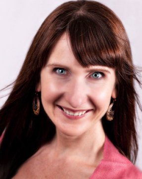 Rachael Jayne Groover, Founder of The Yin Project, Author of powerful and Feminine